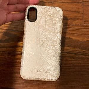 Otter box phone case iPhone XS
